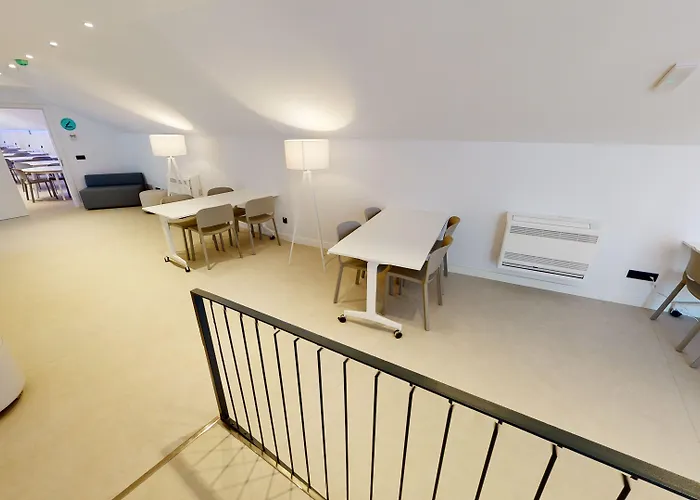 Hostel Residencia Universitaria Resa Centro Màlaga