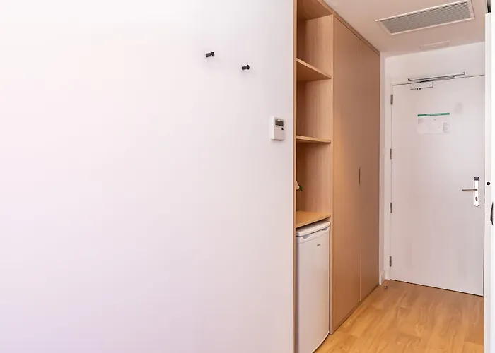 Hostel Residencia Universitaria Resa Centro Màlaga