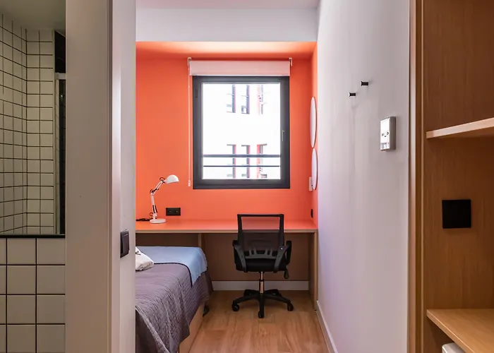Residencia Universitaria Resa Centro Hostel Màlaga